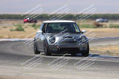 media/Sep-20-2025-Extreme Speed (Sat) [[1fcc23683c]]/Orange (Mid Intermediate)/Session 2 (Sunrise)/